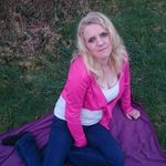 Amanda Barratt - @lulachick1 - Instagram