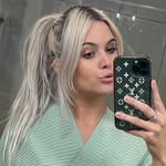 Amanda Benavides-Amicucci - @ayemaanda - Instagram