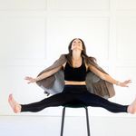 Amanda Cable - @dfwyogagirl - Instagram