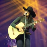Amanda Farias - @amandafarias.cantora - Instagram