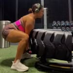 Amanda Colon - @fitsoccermom87 - Instagram