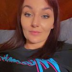 Amanda Devries - @amandadevries457 - Instagram