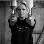 Amanda Dux - @amandarusticduck - Instagram