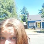 Amanda Earle - @raven.hippie - Instagram