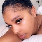 Amanda Earley - @quabin1 - Instagram