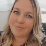 Amanda Feathers - @mandikakes - Instagram