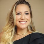 Amanda Fonsêca - @dramandafonseca - Instagram