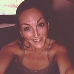 Amanda Fordham - @freckledandfitmama - Instagram
