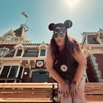 Amanda Golden - @goldendisneydays - Instagram