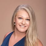 Amanda Gulla - @amandagullarealtor - Instagram