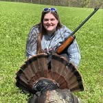 Amanda Hellenbrand - @hunter_girl_2002 - Instagram
