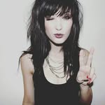 Amanda Hendrick fans - @brooken_mind - Instagram