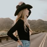 Amanda Loop - @amandaloop_huckleberryinbloom - Instagram