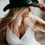 Amanda Keeles - @amanda_keeles - Instagram