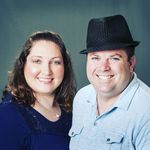 Amanda and John Keeling - @keelingpartyof2 - Instagram