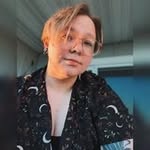 Amanda Lamp - @extrovertedlntrovert - Instagram