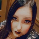 Amanda Landeros - @la_reina_ojos_verdes - Instagram