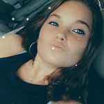 Amanda Messenger - @_amandaholly_ - Instagram
