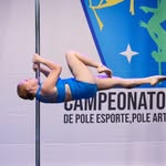 Amanda Gravena - @amanda_polesport - Instagram