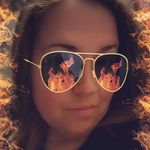 Amanda Poyner - @crimsonspiral82 - Instagram
