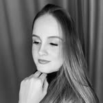 Amanda H. Scholze 🩶 - @amanda_hscholze - Instagram