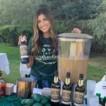 Amanda Solomon - @drinkhappywithmandy - Instagram