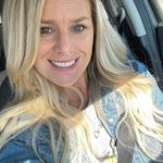 Amanda Szabo - @amandamaexoxo - Instagram