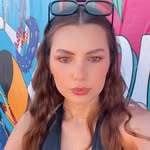 Amanda Valente - @amandavallentee - Instagram