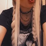 Amanda Vallier - @mandizinhaaa__ - Instagram