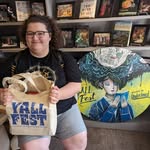 Amanda and Alexis Waldon - @bookishgenerations - Instagram
