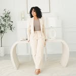 Amanda Wynn I Life Coach For Women - @awynningmindset - Instagram