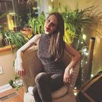 Amanda Yeager - @wavesofpurelemon - Instagram