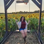 Amanda Yeager - @amandasue12387 - Instagram
