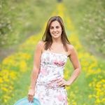 Amanda Zettel - @zettelyoworski - Instagram