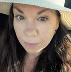 Amber Button - Facebook