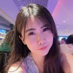 Amber Chong - @dailyfarts - Instagram