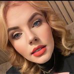 Amber Hatley - Facebook