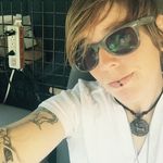 Amber Comeaux - @komodahomo - Instagram