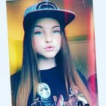 Amber Cornell - @doggyhugger23 - Instagram