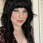 Amber Crowe - @ambercrowemakeupmommy - Instagram