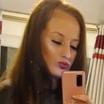 Amber Davison - @amber.davison.7399 - Instagram