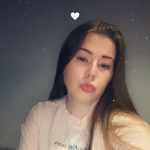 Amber - @amberderrick2102 - Instagram