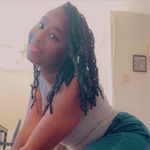 Amber Diggs - @smileyshakesum - Instagram