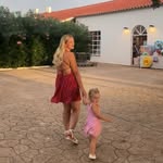 Amber Gibbons - @amberliffey - Instagram
