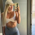 Ambs - @amber__lewis - Instagram