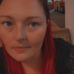Amber Mayle - @wiznred - Instagram