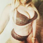Amber McHenry - @mollii_world - Instagram