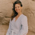 Amber McLennan - @compassionateliving.earth - Instagram