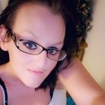 Amber Oakes - @lovin3babies18 - Instagram