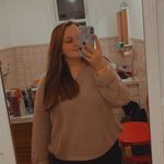 Amber Oakley - @amberoakley33 - Instagram